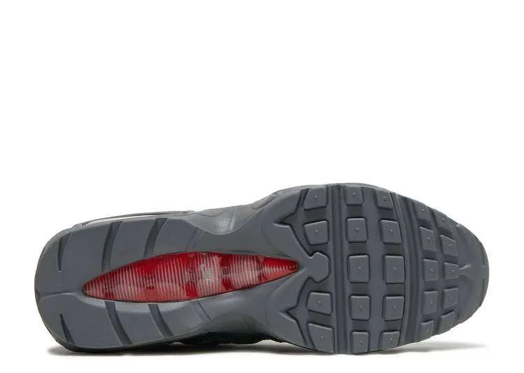 AIR MAX 95 'SMOKE GREY UNIVERSITY RED' - Imagen 4