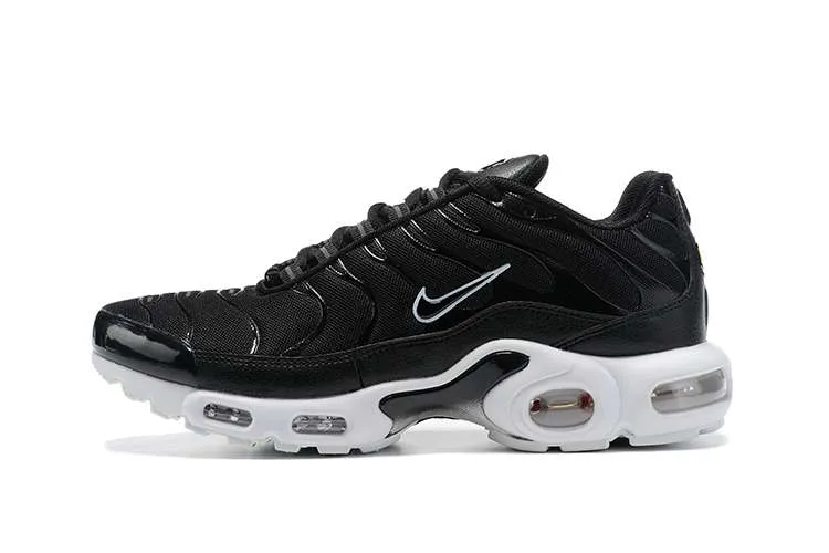 AIR MAX PLUS TN 'BLACK WHITE'