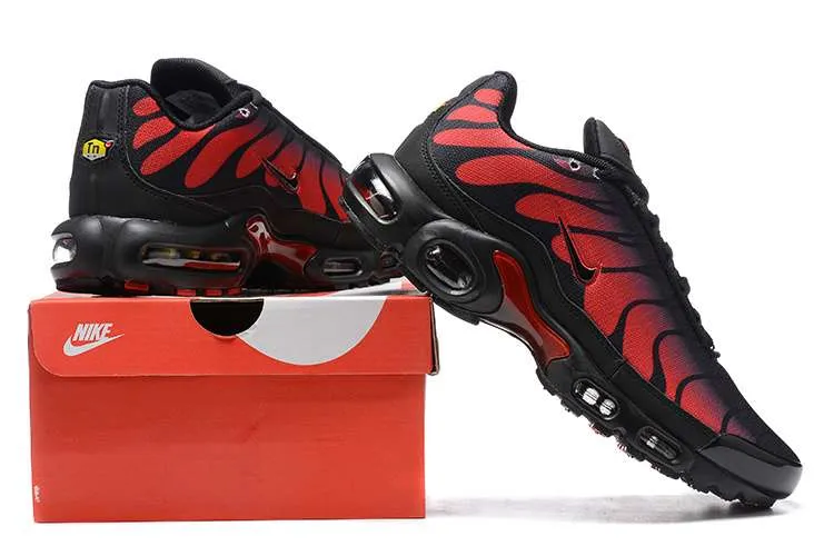 AIR MAX PLUS TN 'BRED REFLECTIVE' - Imagen 4