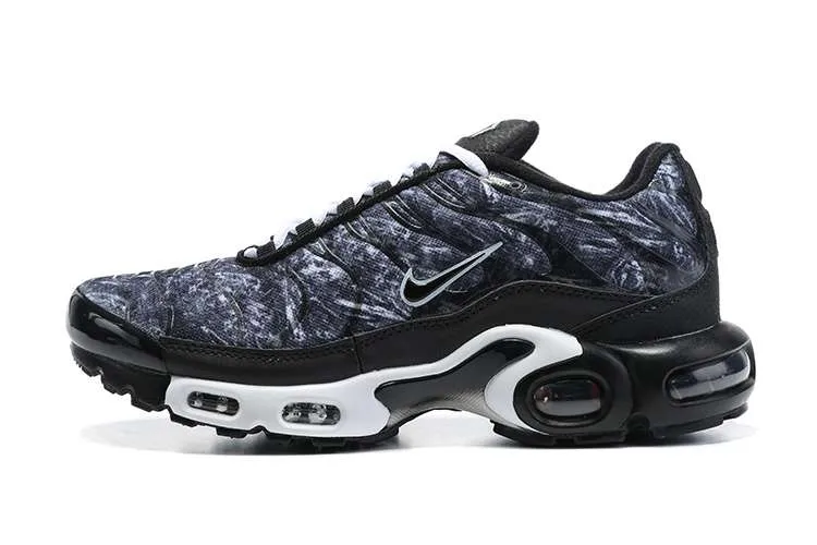 AIR MAX PLUS TN 'DARK SMOKE GREY'