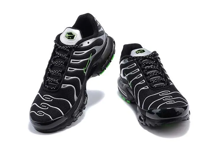 AIR MAX PLUS TN 'METALLIC STRIKE' - Imagen 2