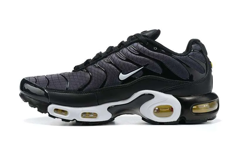AIR MAX PLUS TN 'NO ESCAPE'