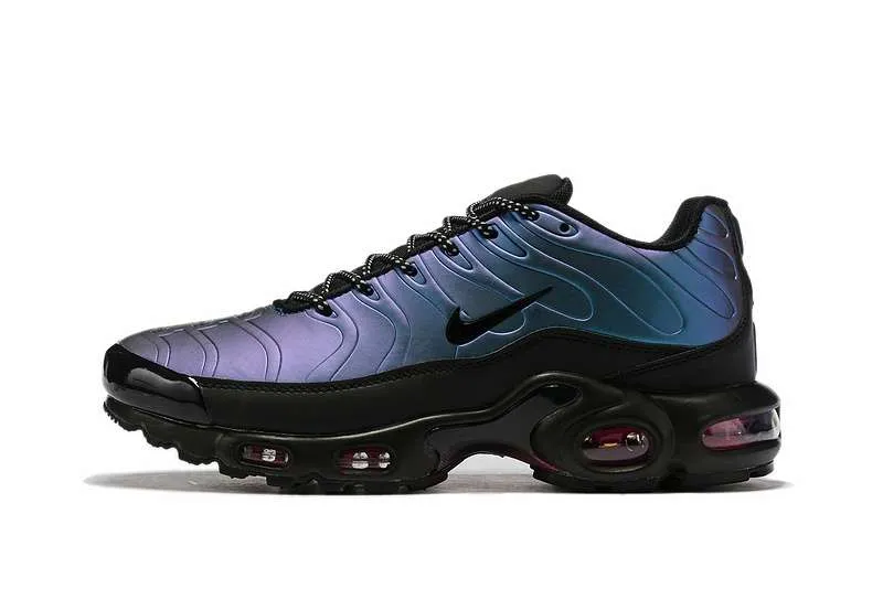 AIR MAX PLUS TN 'THROWBACK FUTURE'