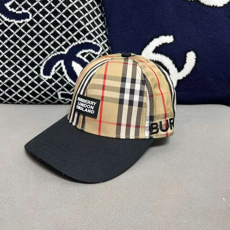 Cap Burberry BY049