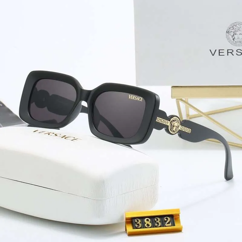 Sunglasses Versace VSC026