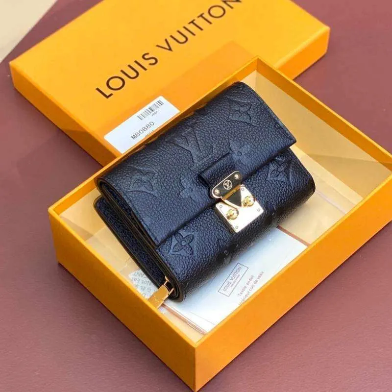 Wallet Louis Vuitton LVW040